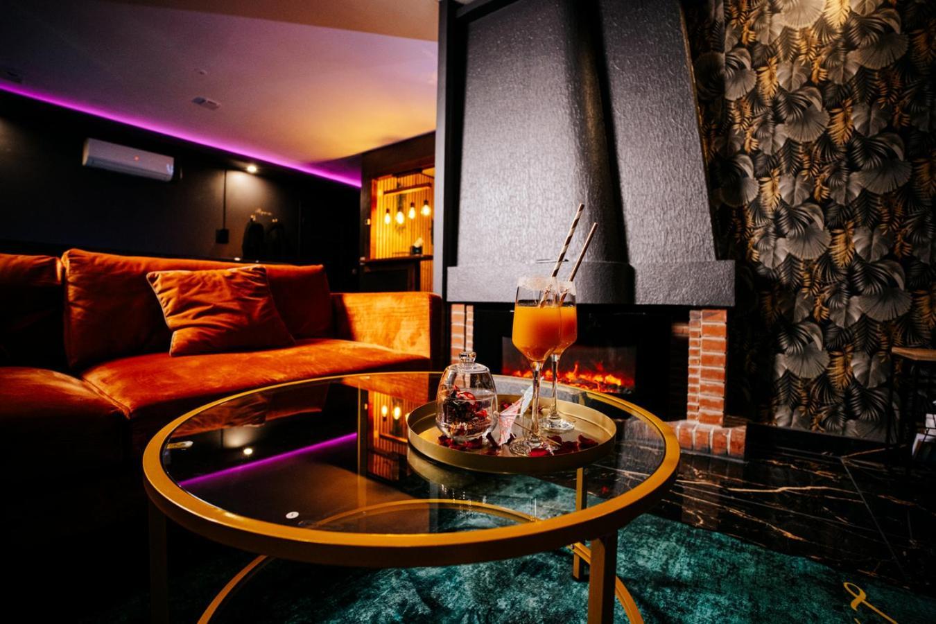 Holiday home L Escale Jacuzzi Et Sauna *