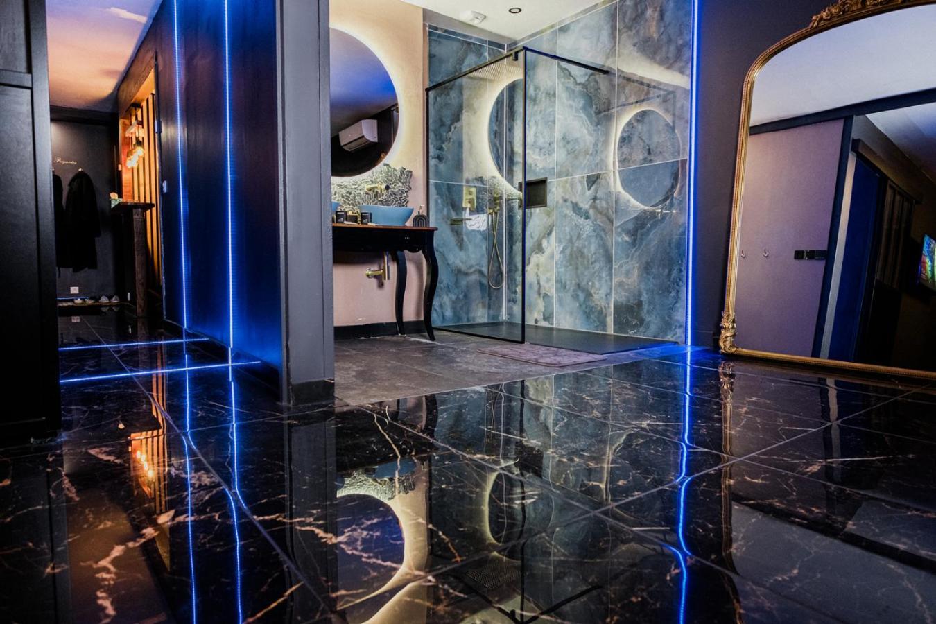 L Escale Jacuzzi Et Sauna Holiday home Evreux