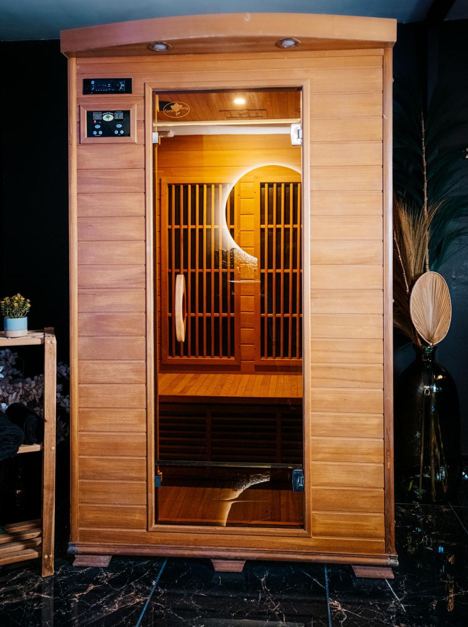 Holiday home L Escale Jacuzzi Et Sauna *